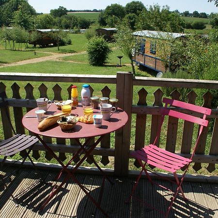 Les Roulottes&Cottages du Moulin Chenillé-Changé Extérieur photo