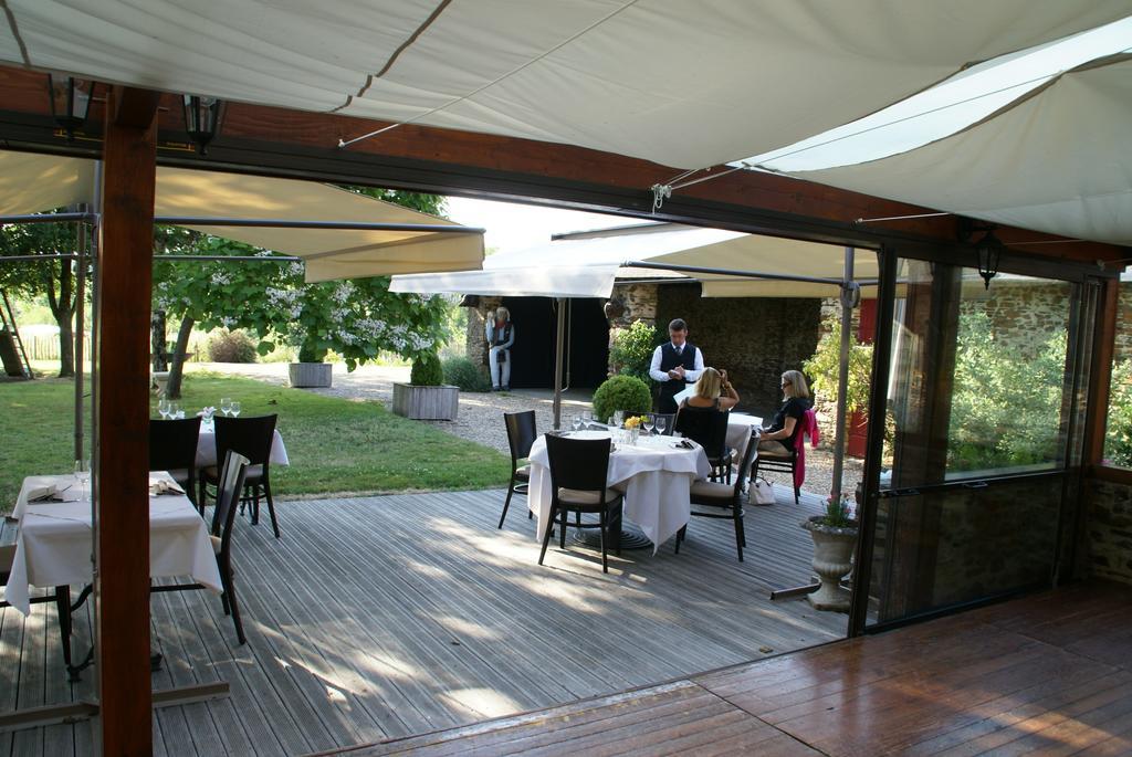 Les Roulottes&Cottages du Moulin Chenillé-Changé Extérieur photo