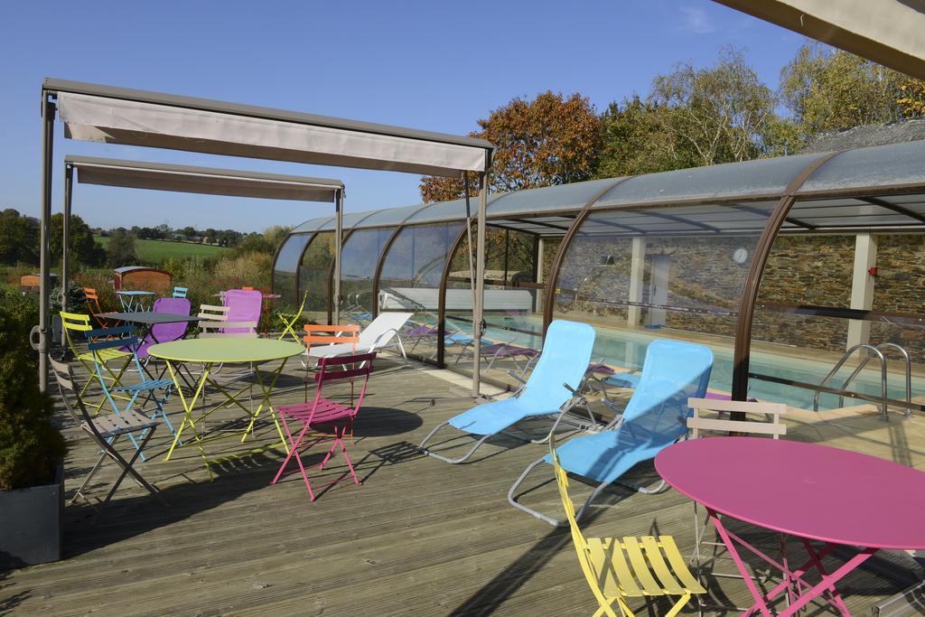 Les Roulottes&Cottages du Moulin Chenillé-Changé Extérieur photo