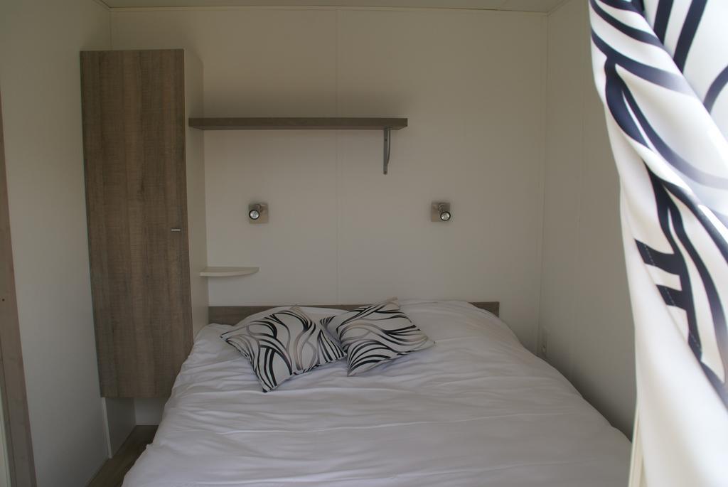 Les Roulottes&Cottages du Moulin Chenillé-Changé Chambre photo